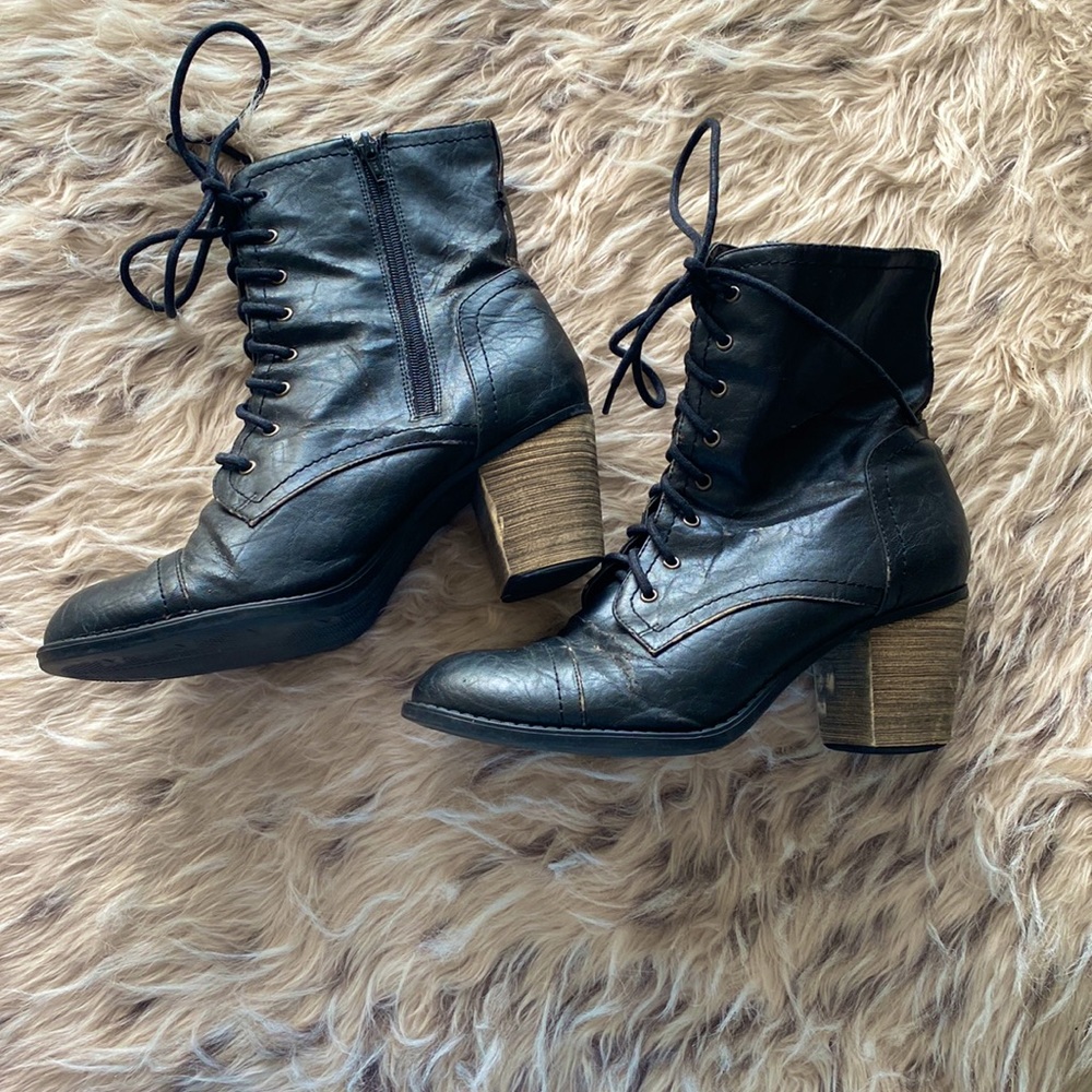Cute fall boots!